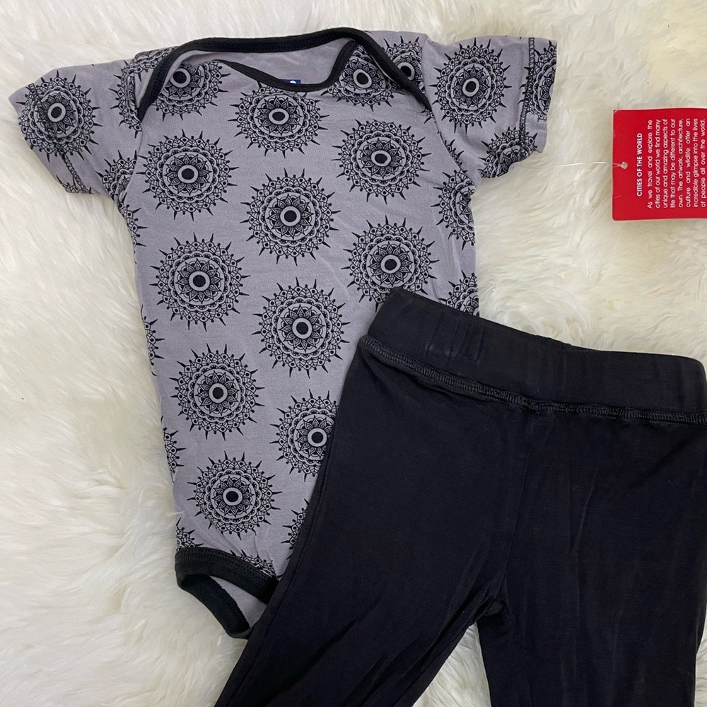 Kickee Pants Feather Mandala Onesie with Pants, NWT, 6-12 months